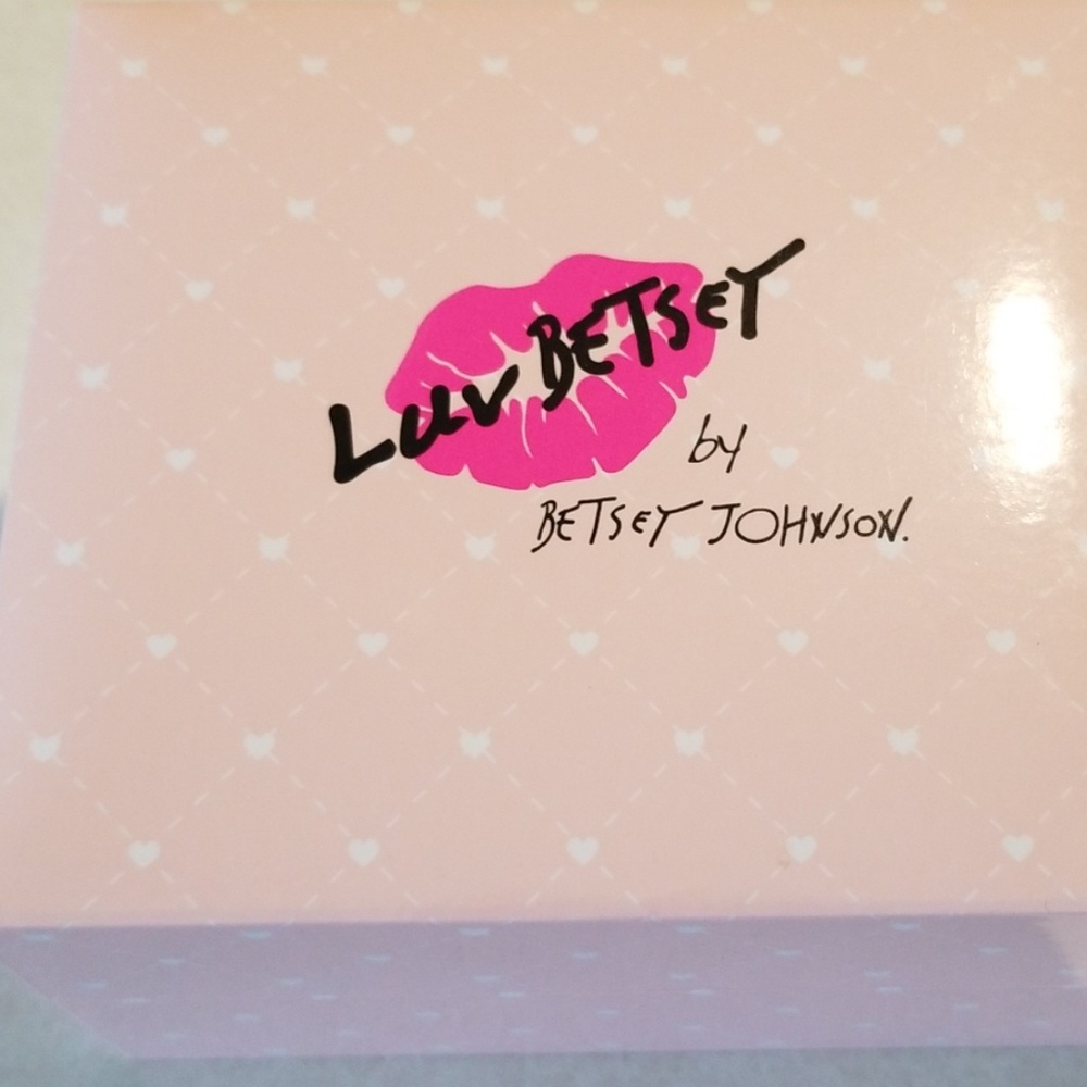 Flash sale Betsey Johnson watch and earring set - Picture 6 of 6